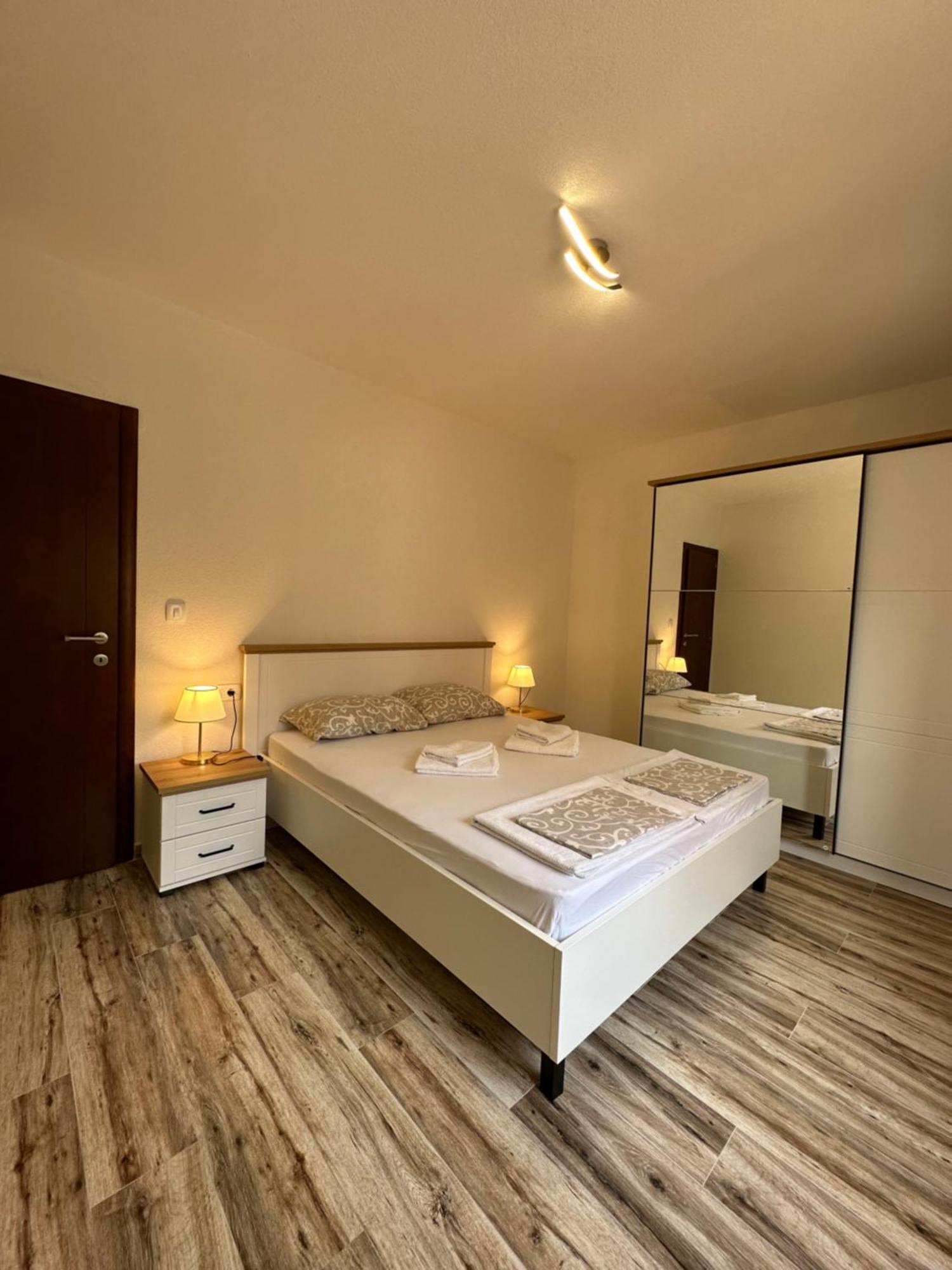 Sunny Apartment Kotor Zewnętrze zdjęcie