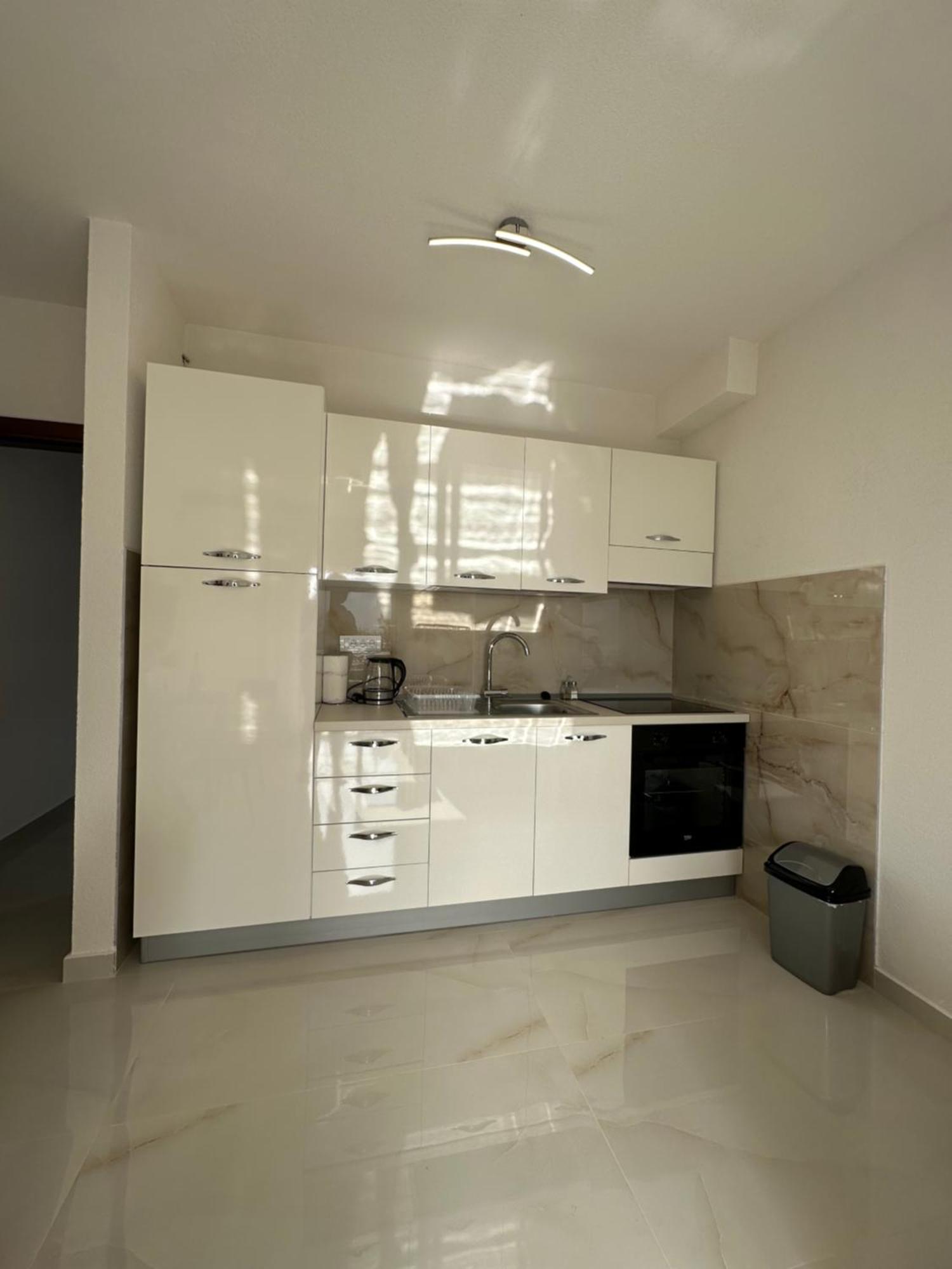 Sunny Apartment Kotor Zewnętrze zdjęcie