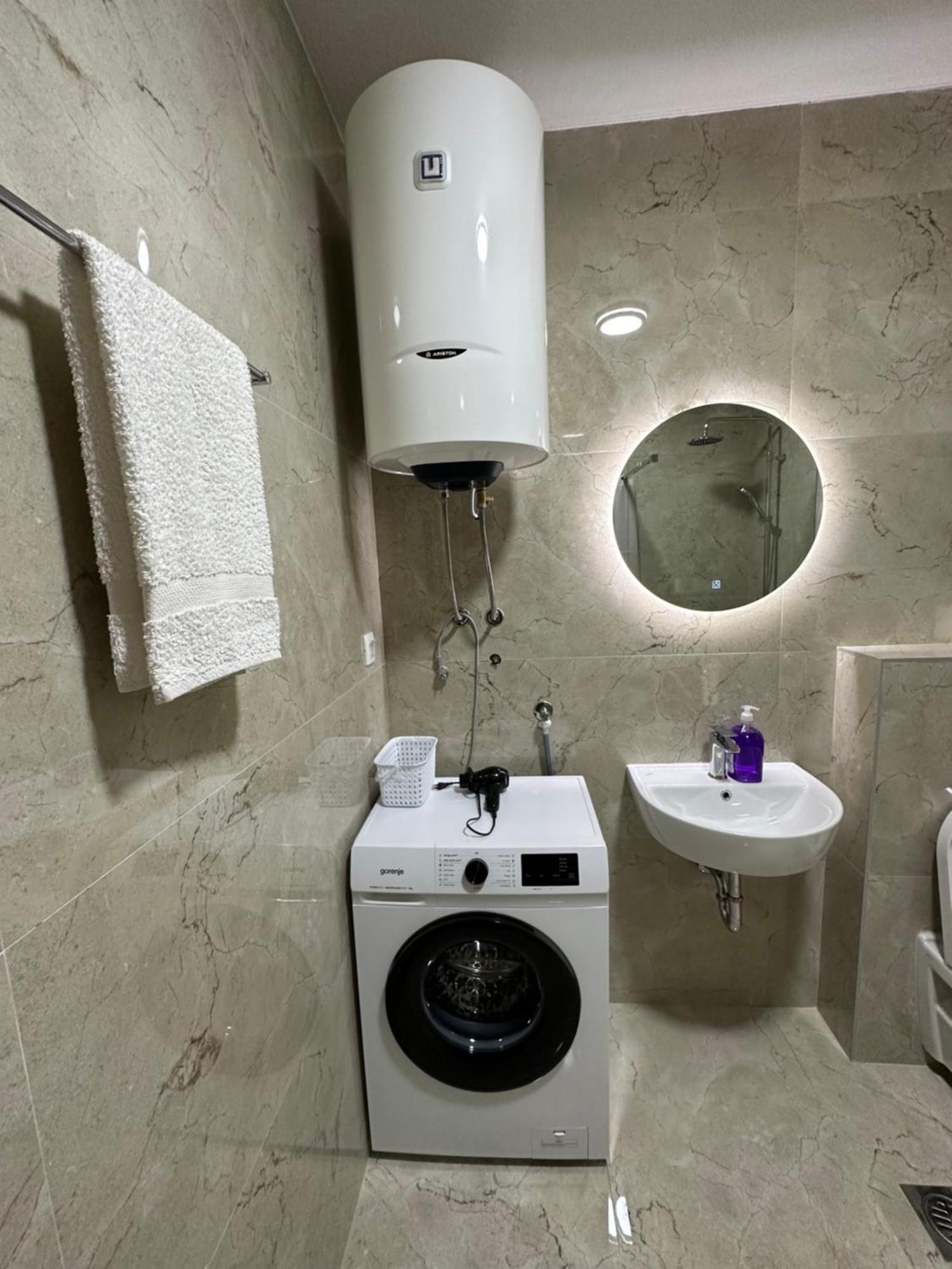 Sunny Apartment Kotor Zewnętrze zdjęcie